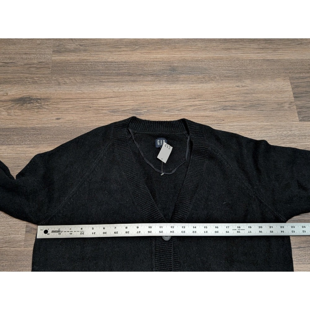 Gap Mens Black V-Neck Button Front Knit Cardigan Sweater Pockets 792195-00-1 M - Picture 4 of 4
